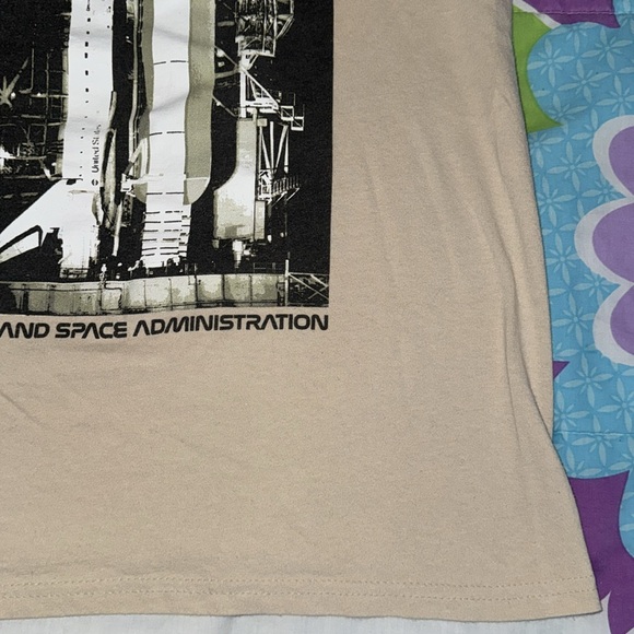 NASA Tan Graphic Tee - Picture 4 of 10